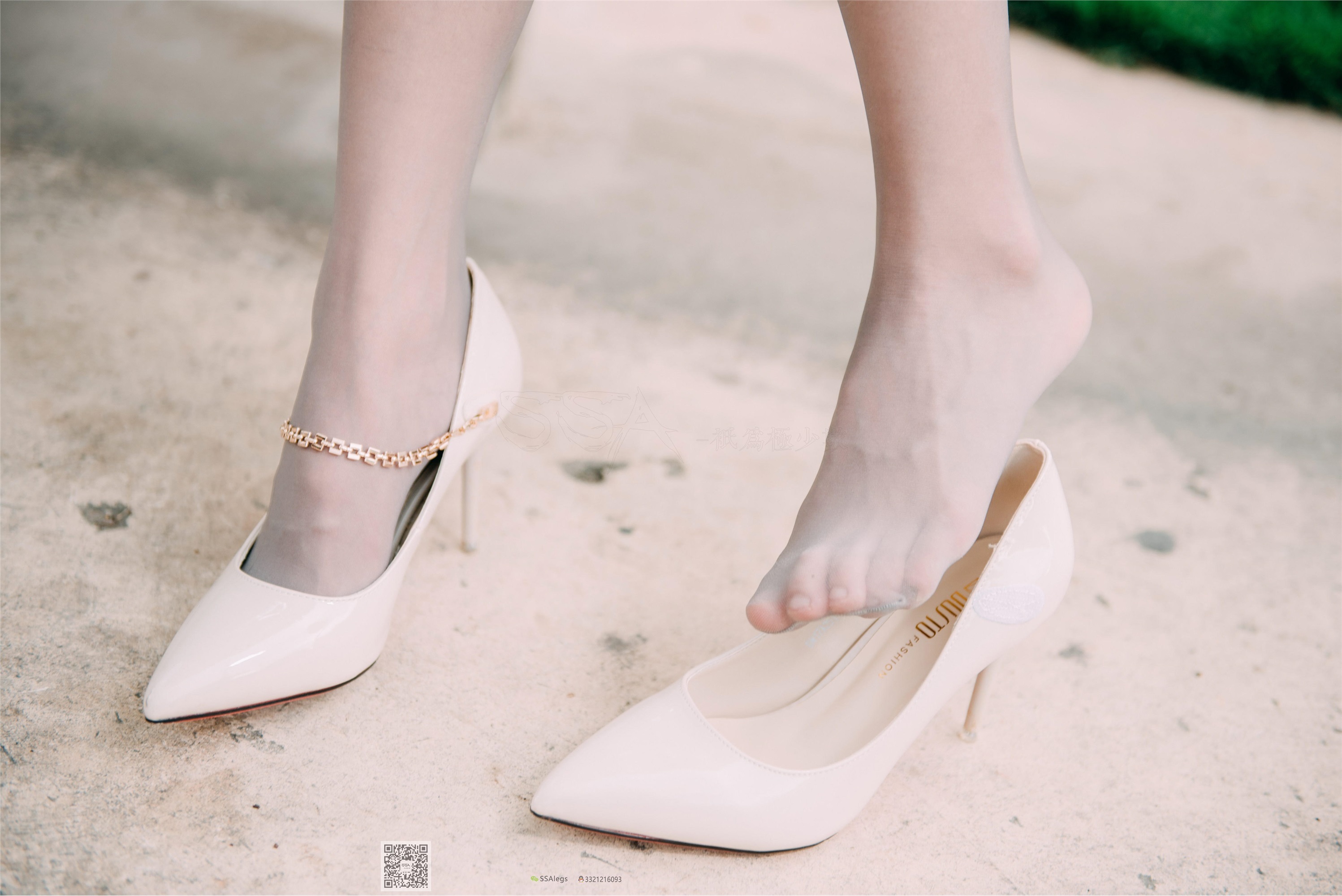 SSA丝社 NO.007 nono 街拍灰丝特辑